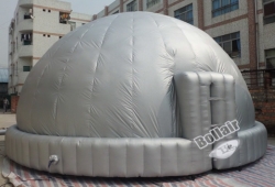 Inflatable dome planetarium