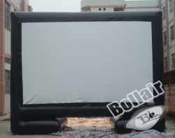 Easy set up inflatable projection screen